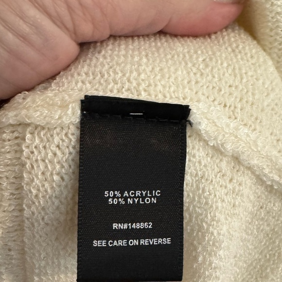 NWT Torrid Pointelle Boat Neck Boxy Cropped Sweater Size 3X/4X - Picture 9 of 10